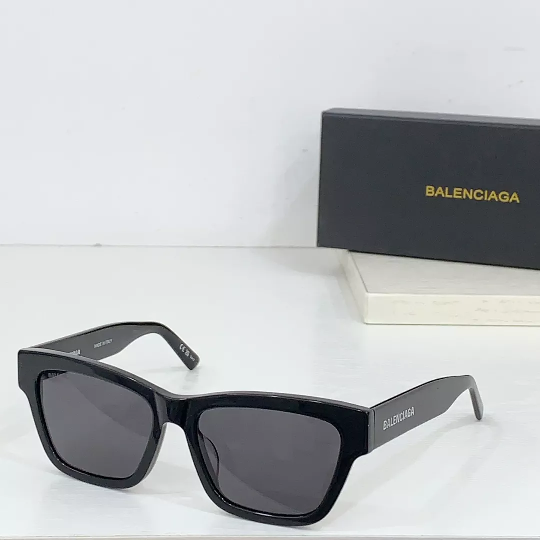 Balenciaga AAA Quality Sunglasses GoAnywhere 682