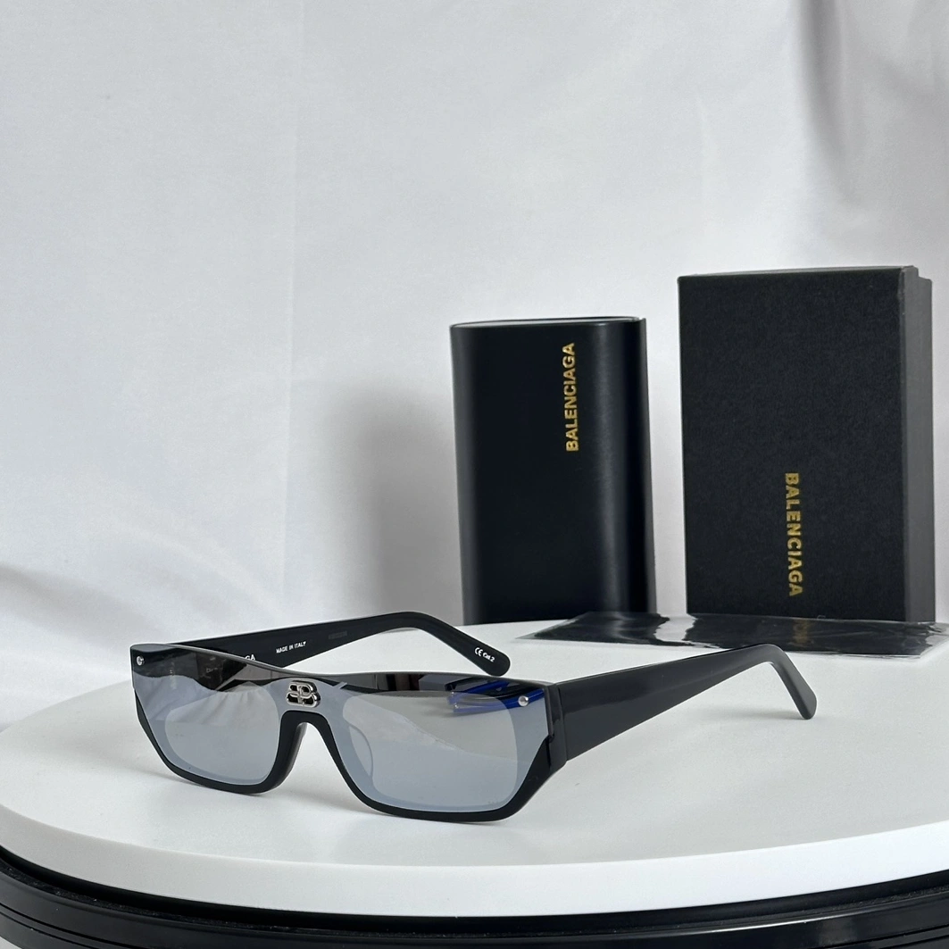 Balenciaga AAA Quality Sunglasses GoodFit 6869