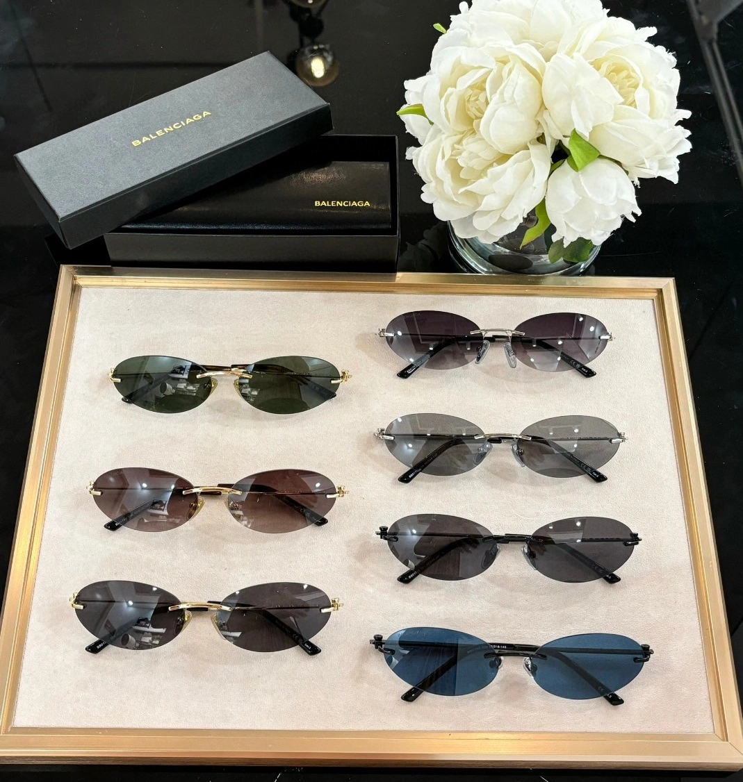 Balenciaga AAA Quality Sunglasses ModernLook 1895