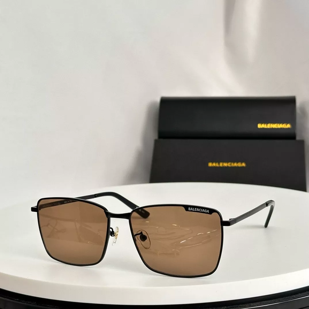 Balenciaga AAA Quality Sunglasses Popular 1422