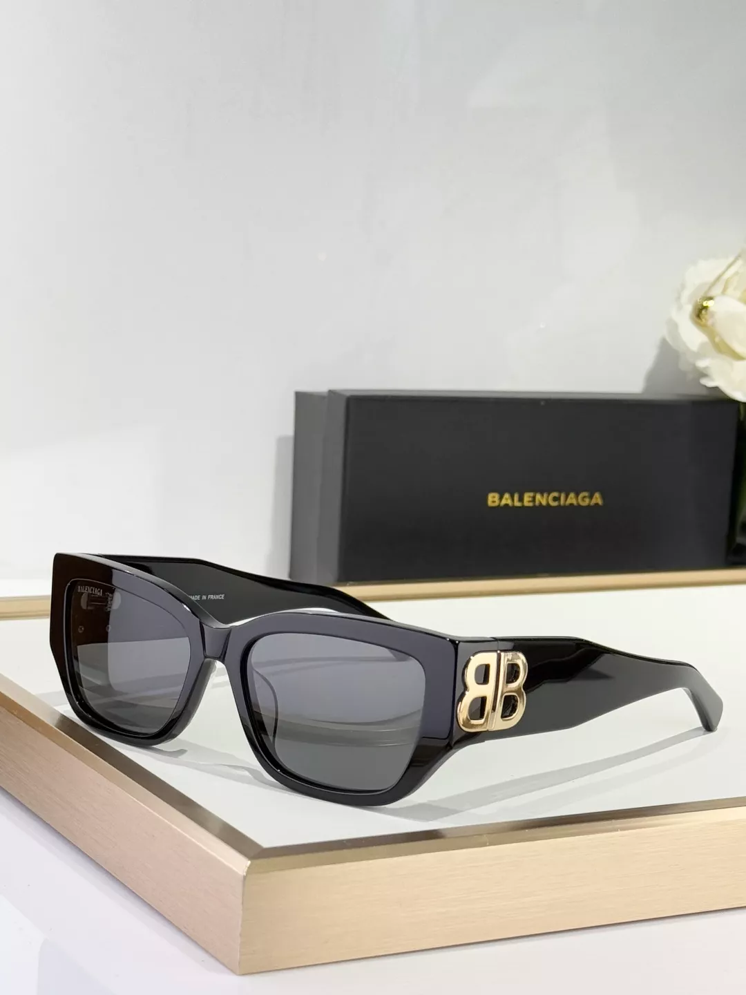 Balenciaga AAA Quality Sunglasses Popular 9622
