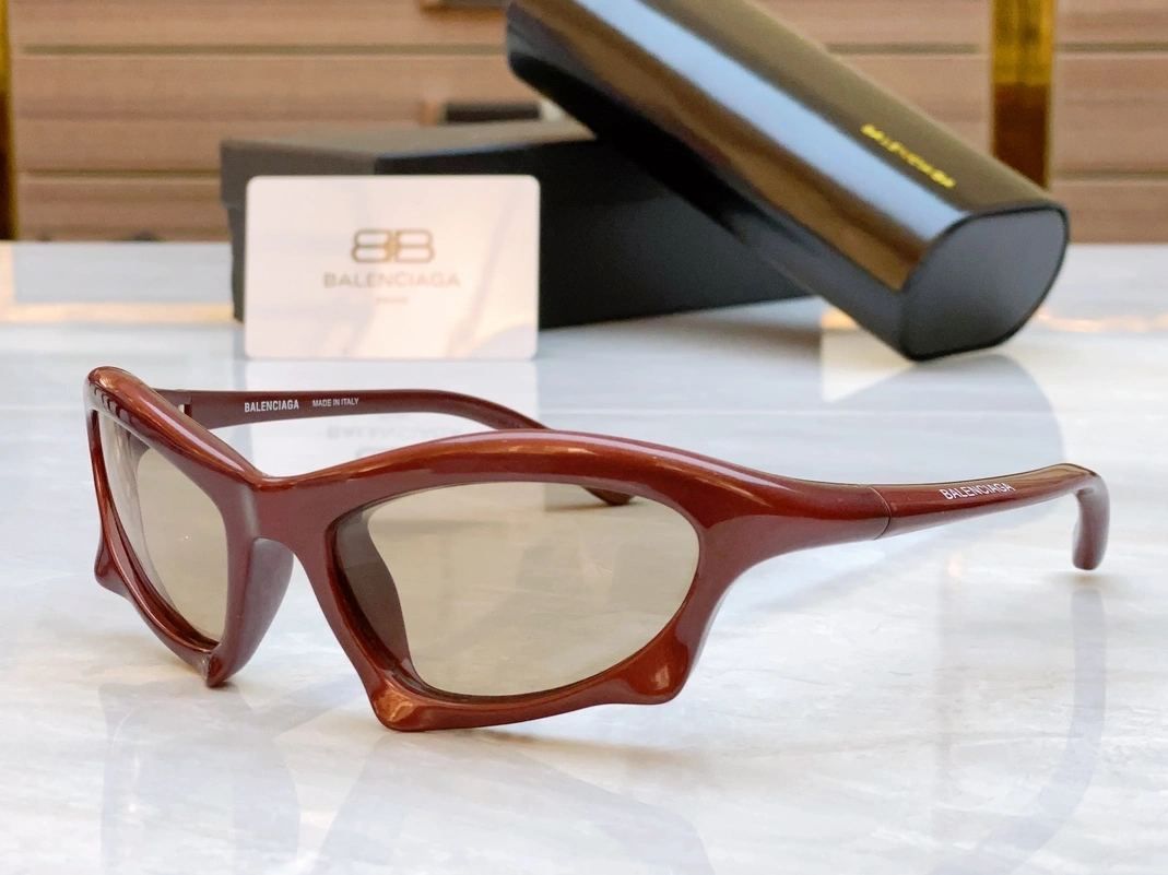 Balenciaga AAA Quality Sunglasses Soft 639