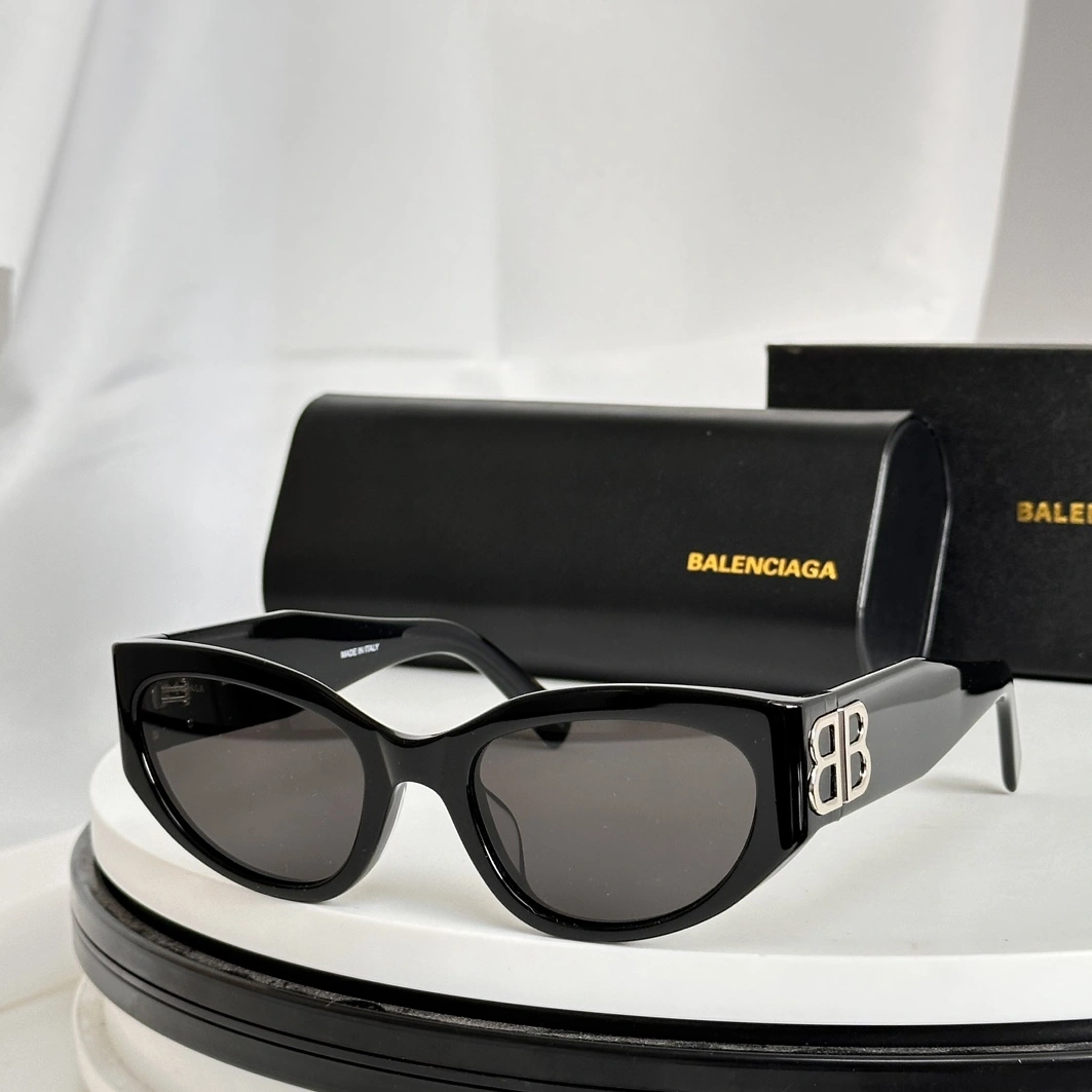 Balenciaga AAA Quality Sunglasses Soft 9609