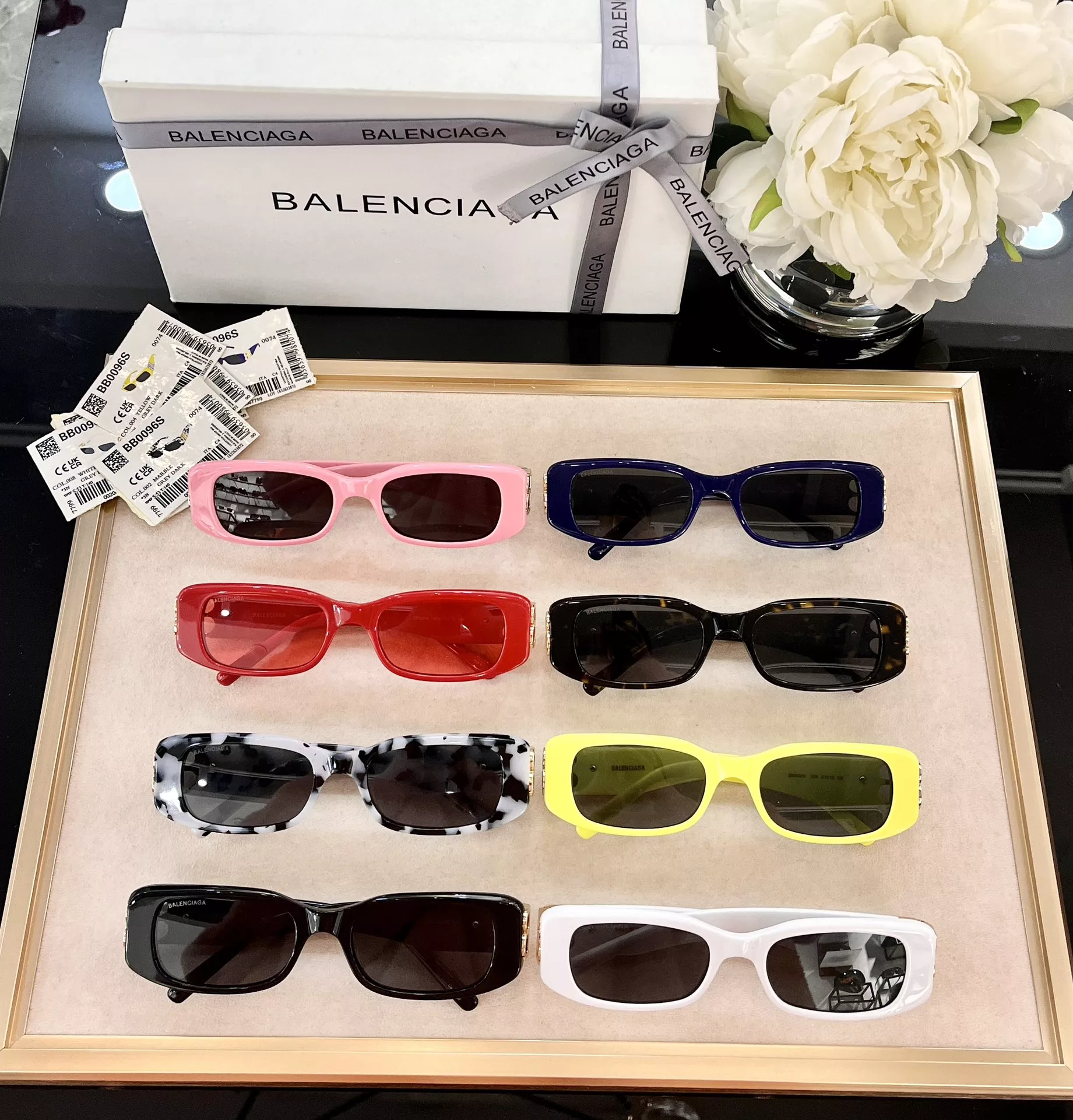 Balenciaga AAA Quality Sunglasses StreetReady 4162