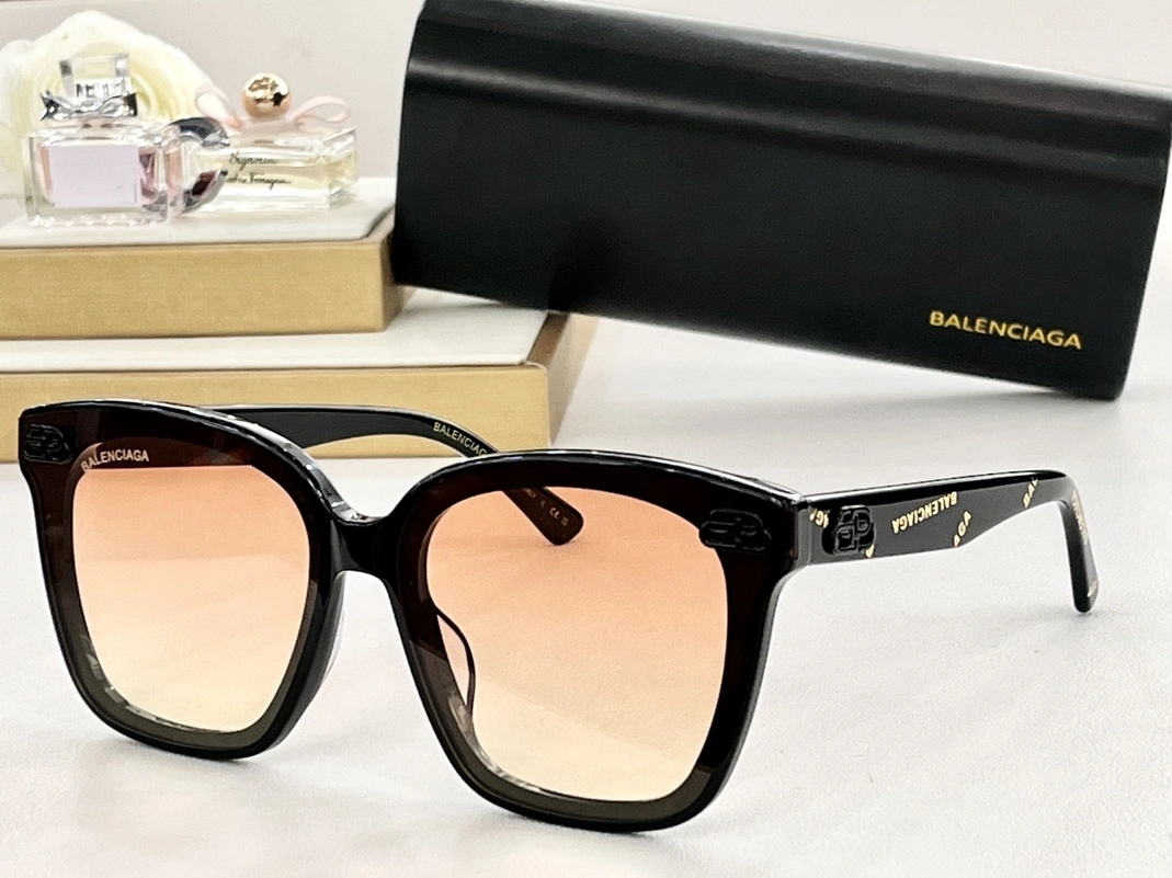 Balenciaga AAA Quality Sunglasses TopPick 742