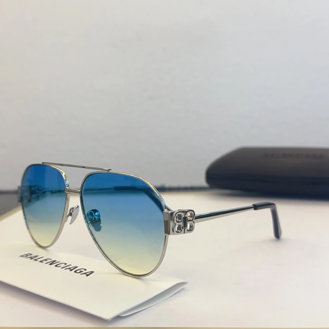 Balenciaga AAA Quality Sunglasses Unique 1458