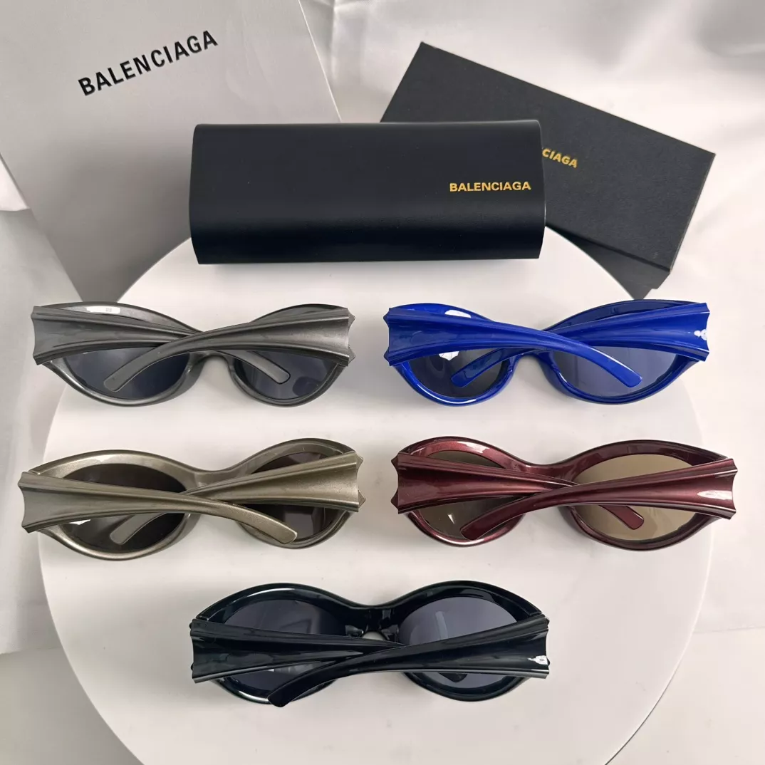 Balenciaga AAA Quality Sunglasses Versatile 4410