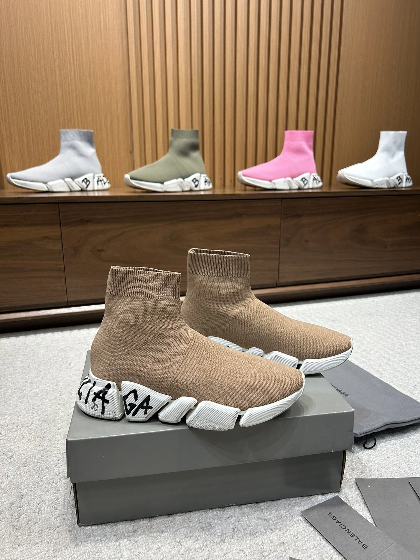 Balenciaga Boots For Women EasyMatch 5647