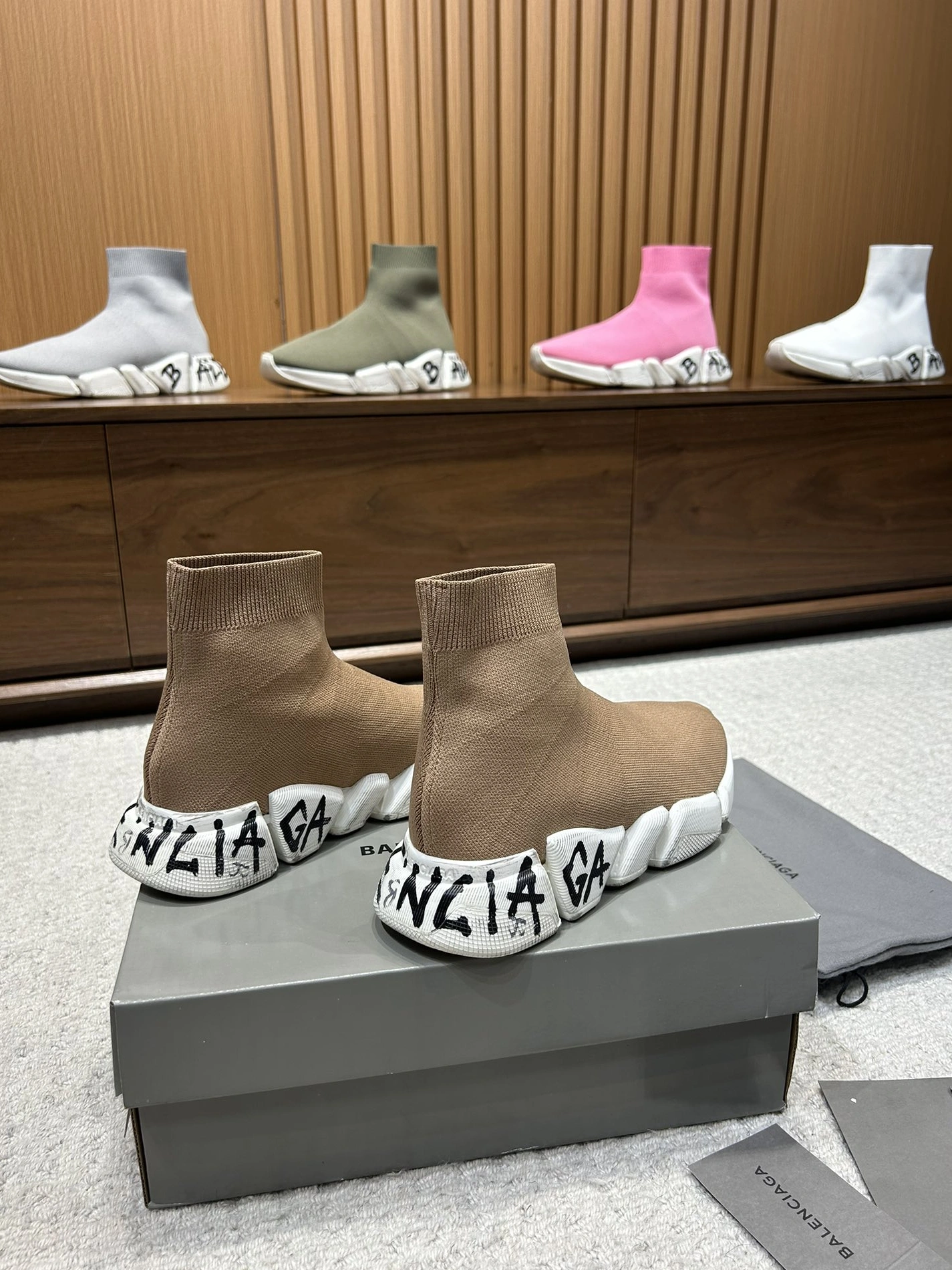 Balenciaga Boots For Women EasyMatch 5647
