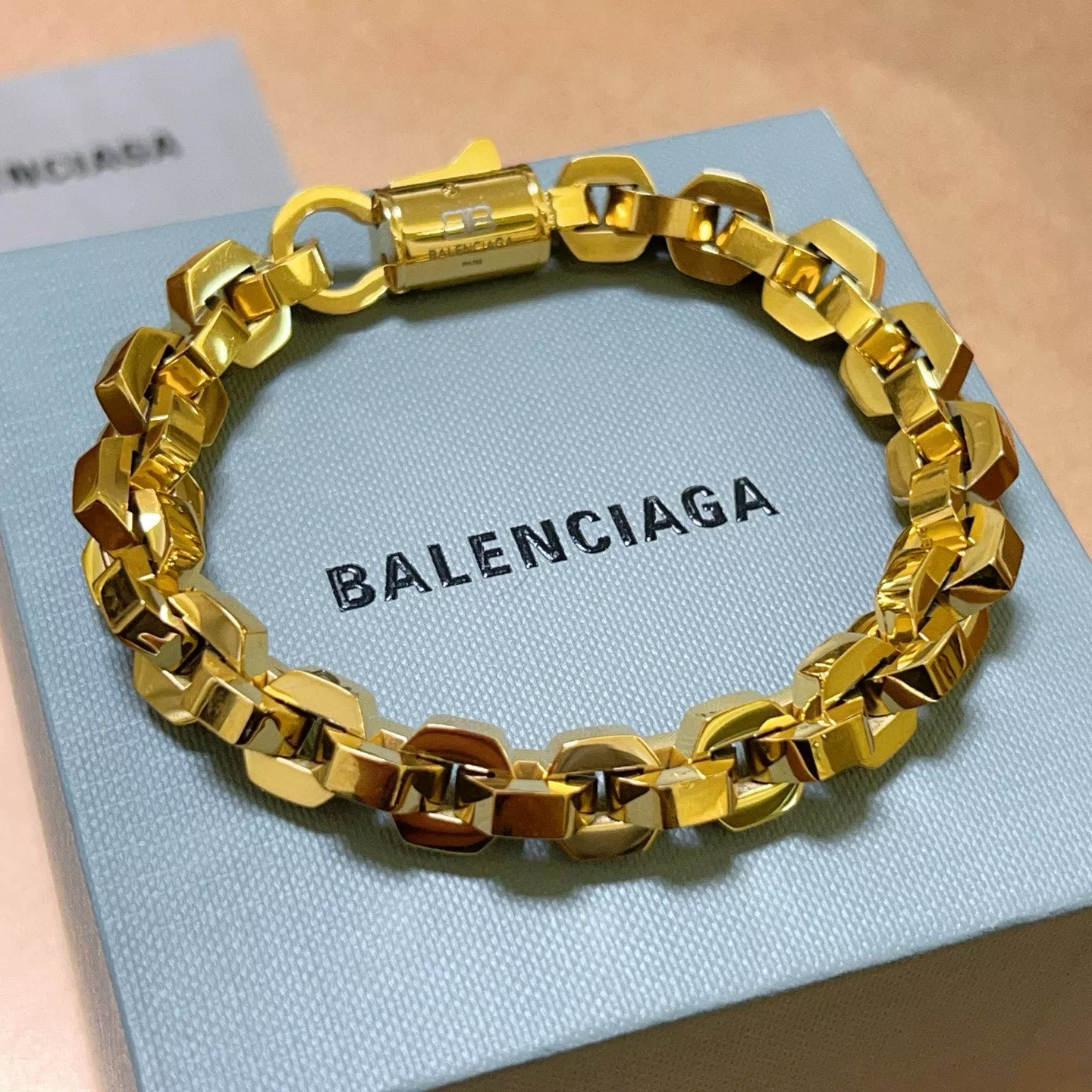 Balenciaga Bracelets For Men EyeCatching 298