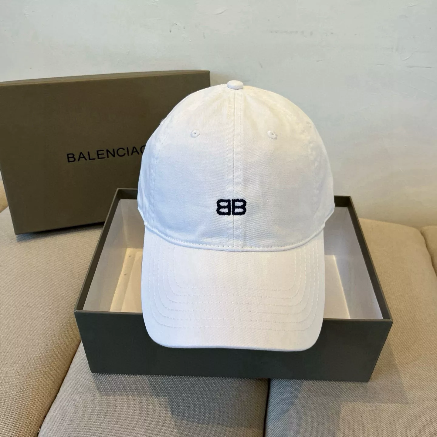 Balenciaga Caps Affordable 9631