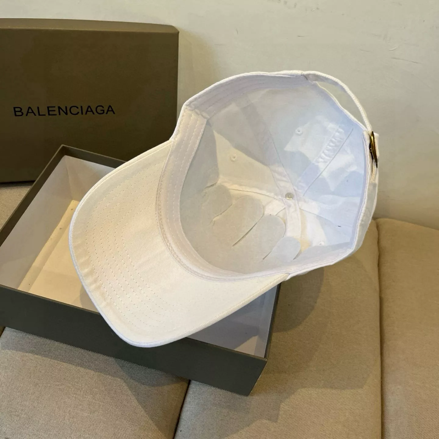 Balenciaga Caps Affordable 9631