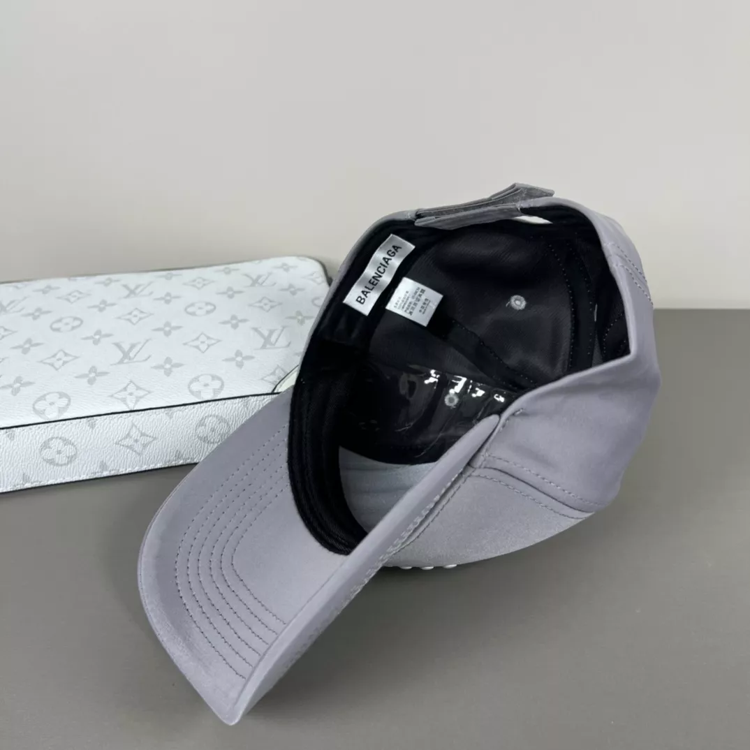 Balenciaga Caps AllSeason 1005