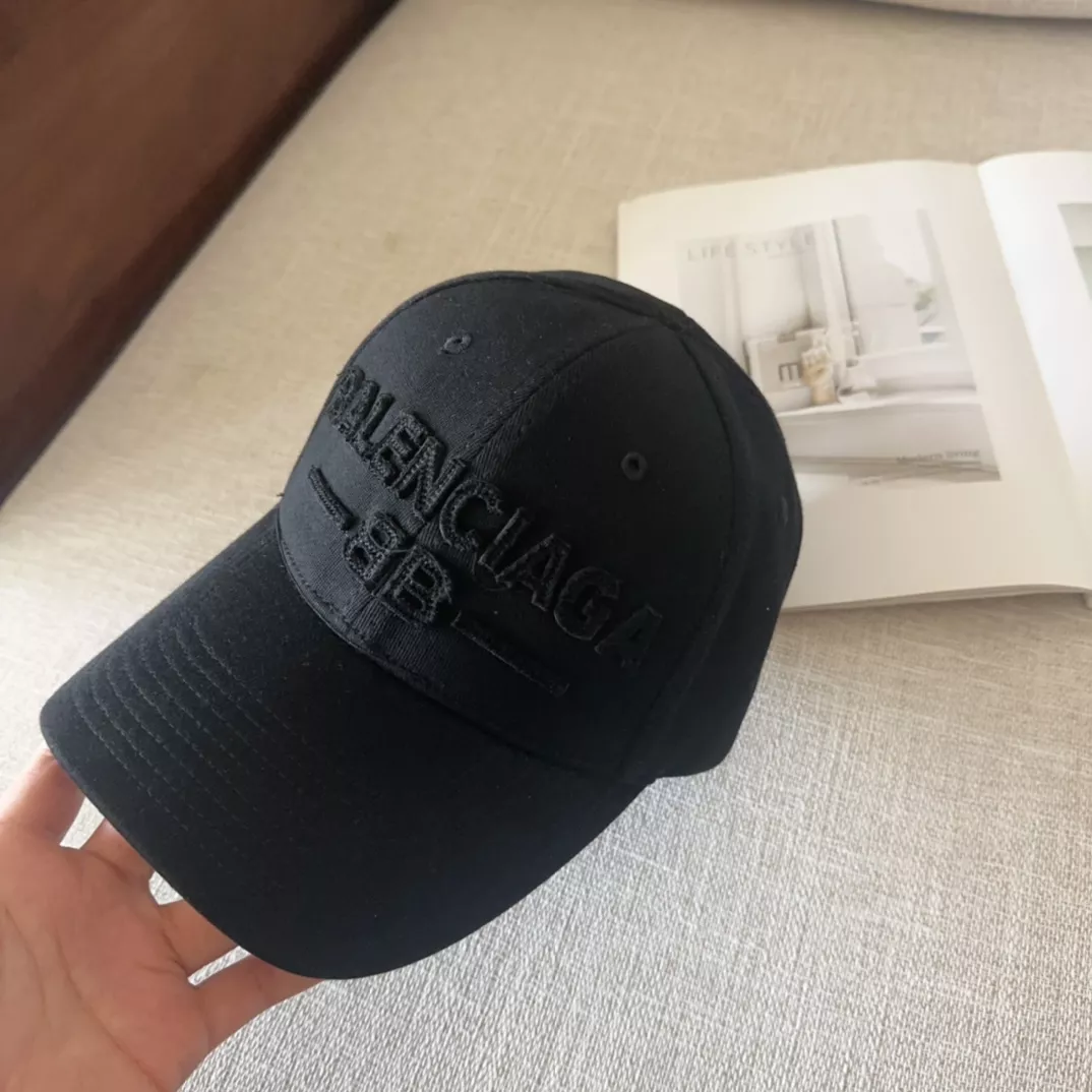 Balenciaga Caps Comfortable 5680
