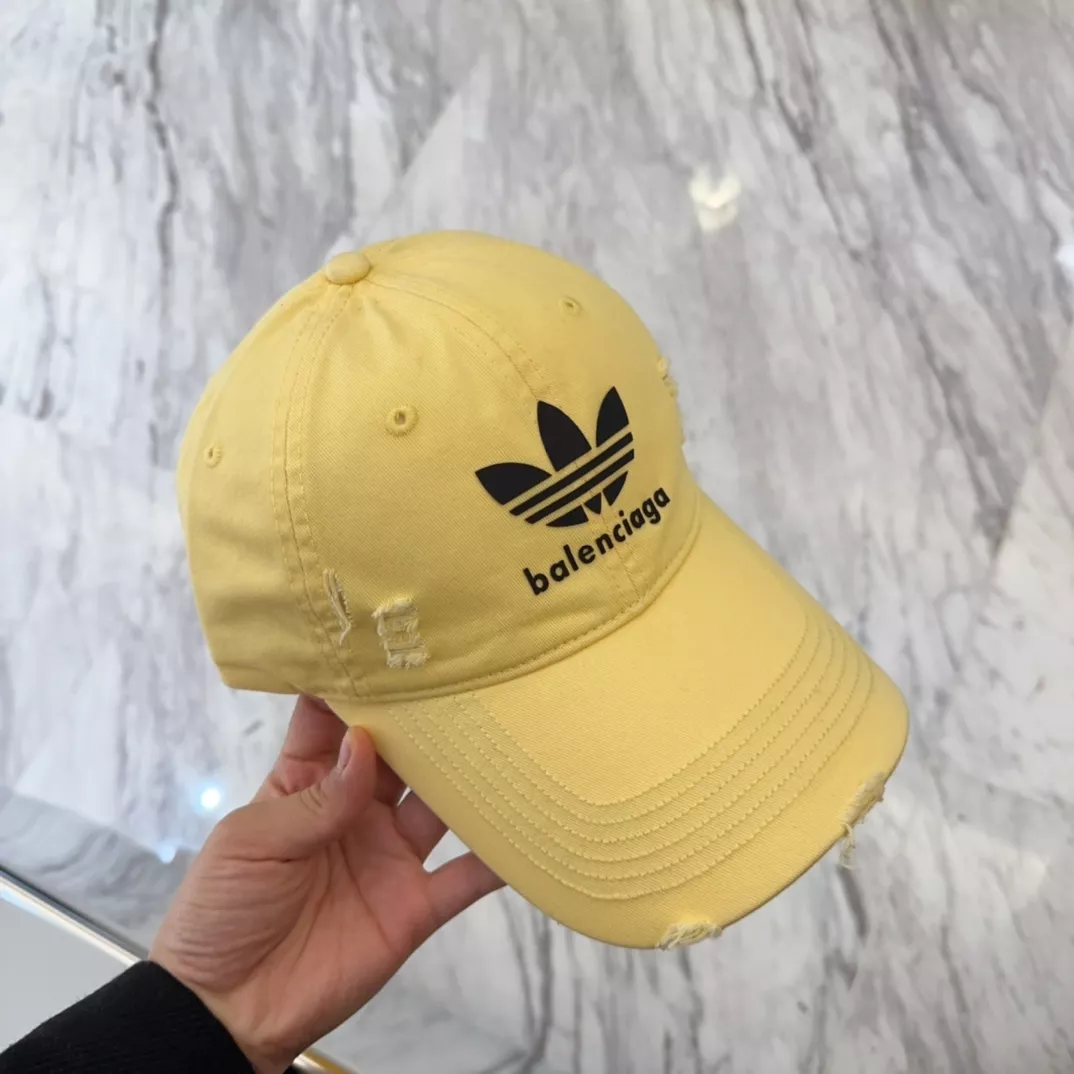 Balenciaga Caps Cozy 4848