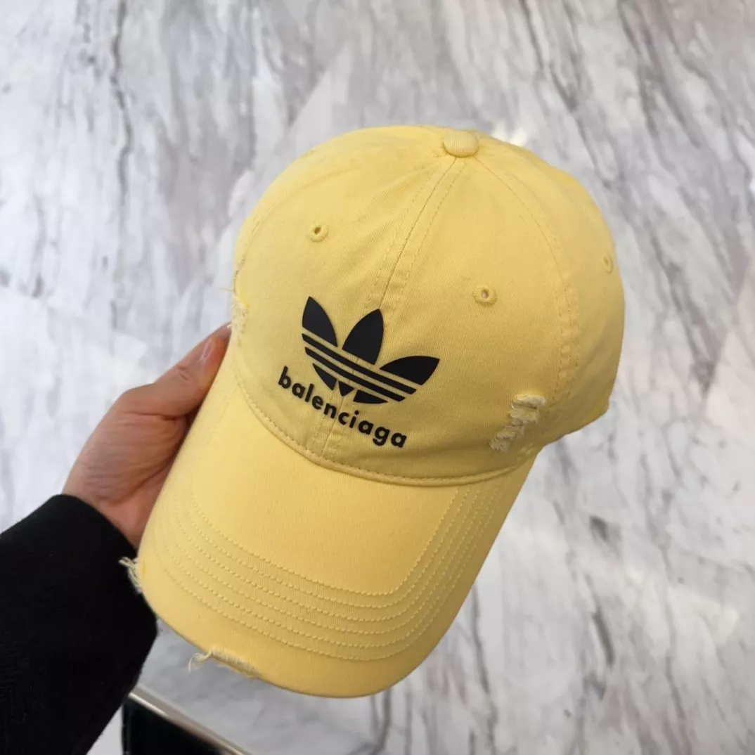 Balenciaga Caps Cozy 4848