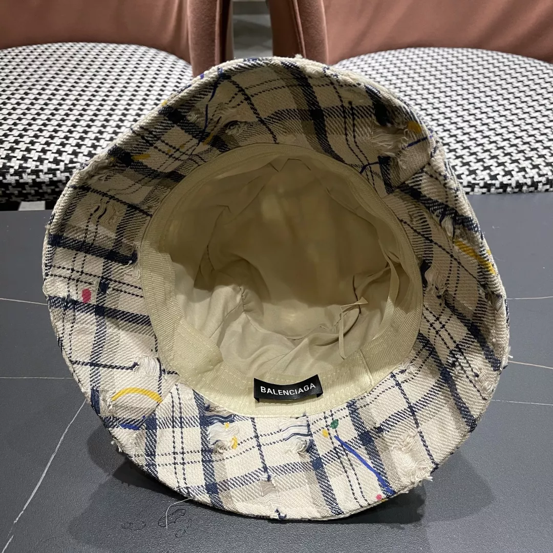 Balenciaga Caps Cozy 6494
