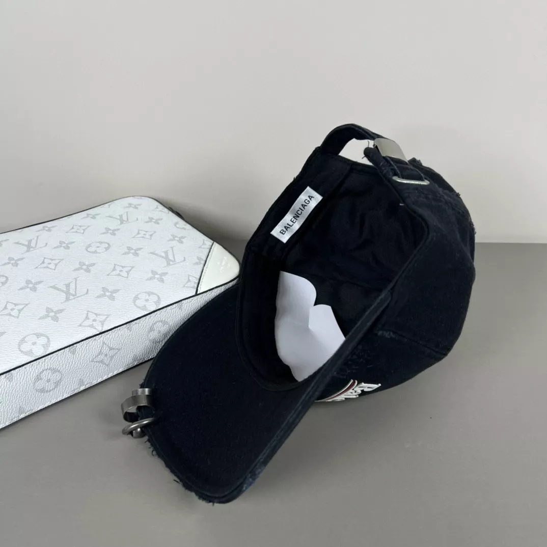 Balenciaga Caps EasyMatch 5309