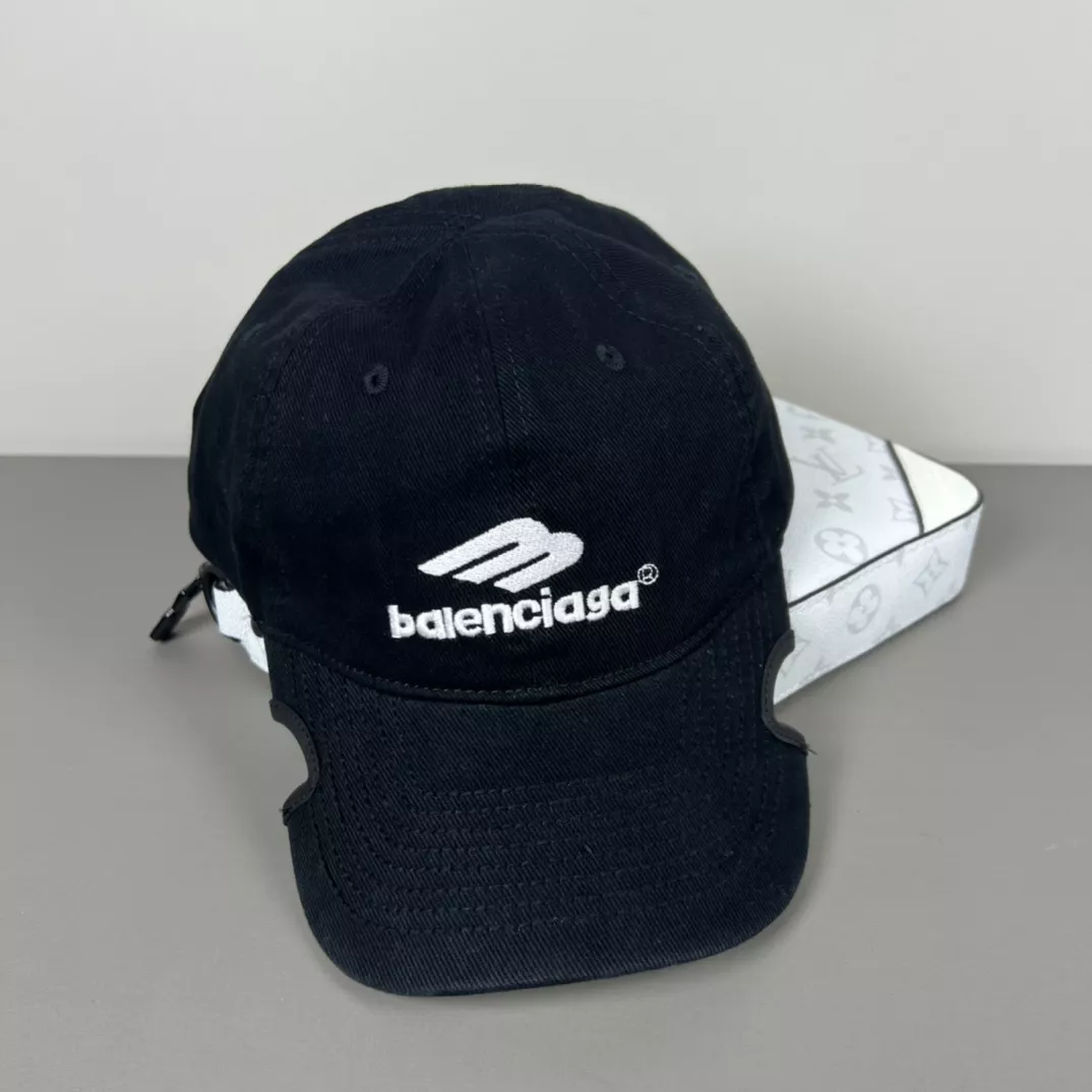 Balenciaga Caps EasyMatch 8076