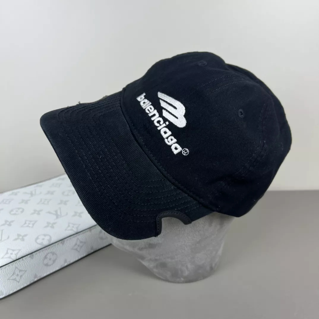 Balenciaga Caps EasyMatch 8076