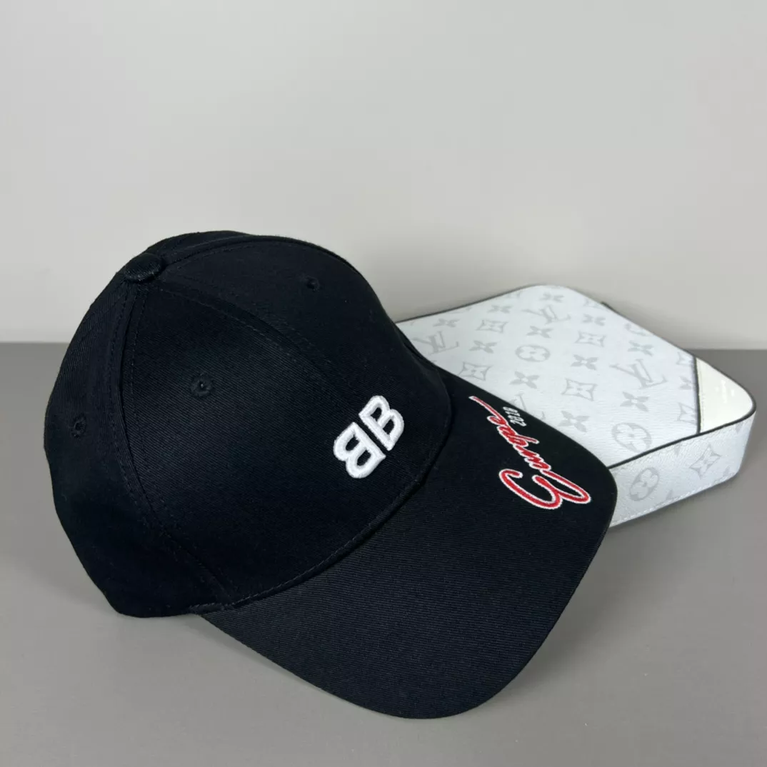 Balenciaga Caps EasyMatch 8843