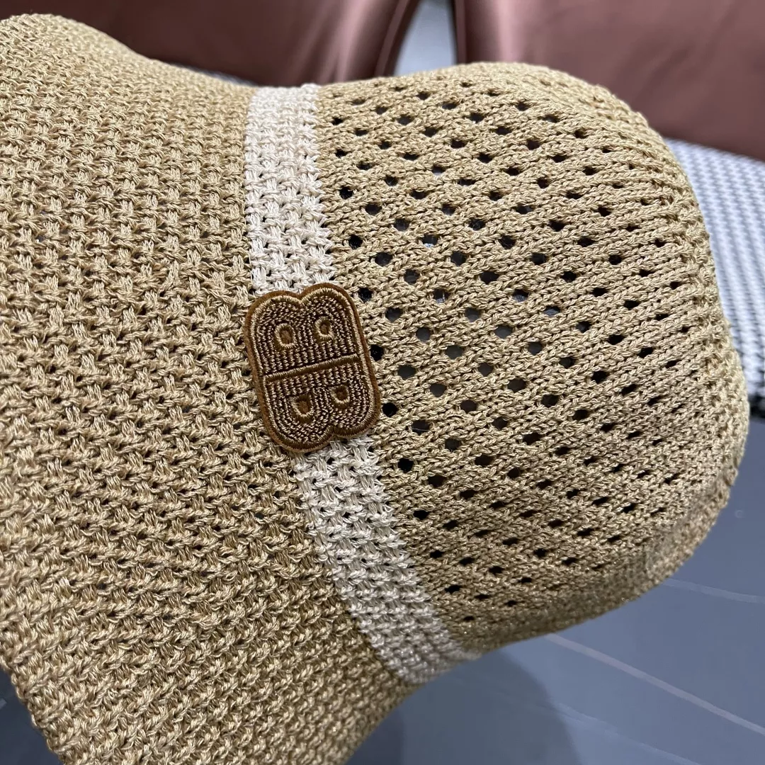 Balenciaga Caps Efficient 2488