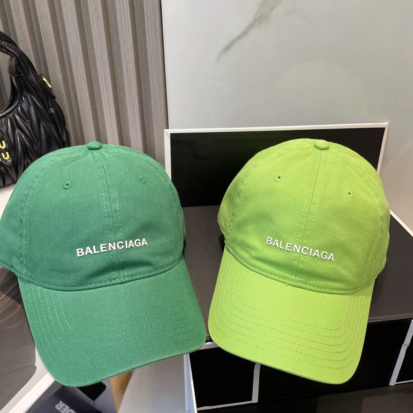 Balenciaga Caps EyeCatching 1643