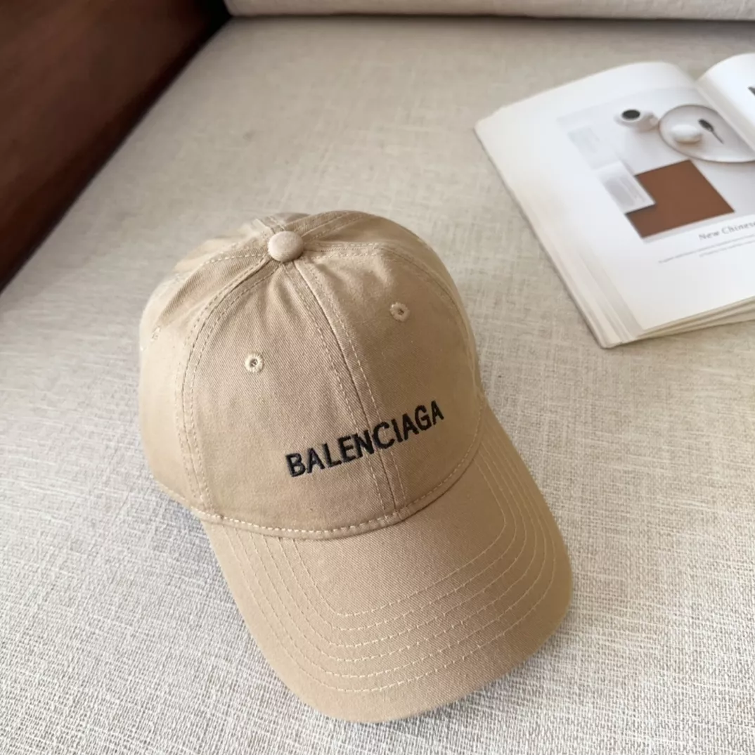 Balenciaga Caps Flexible 8256