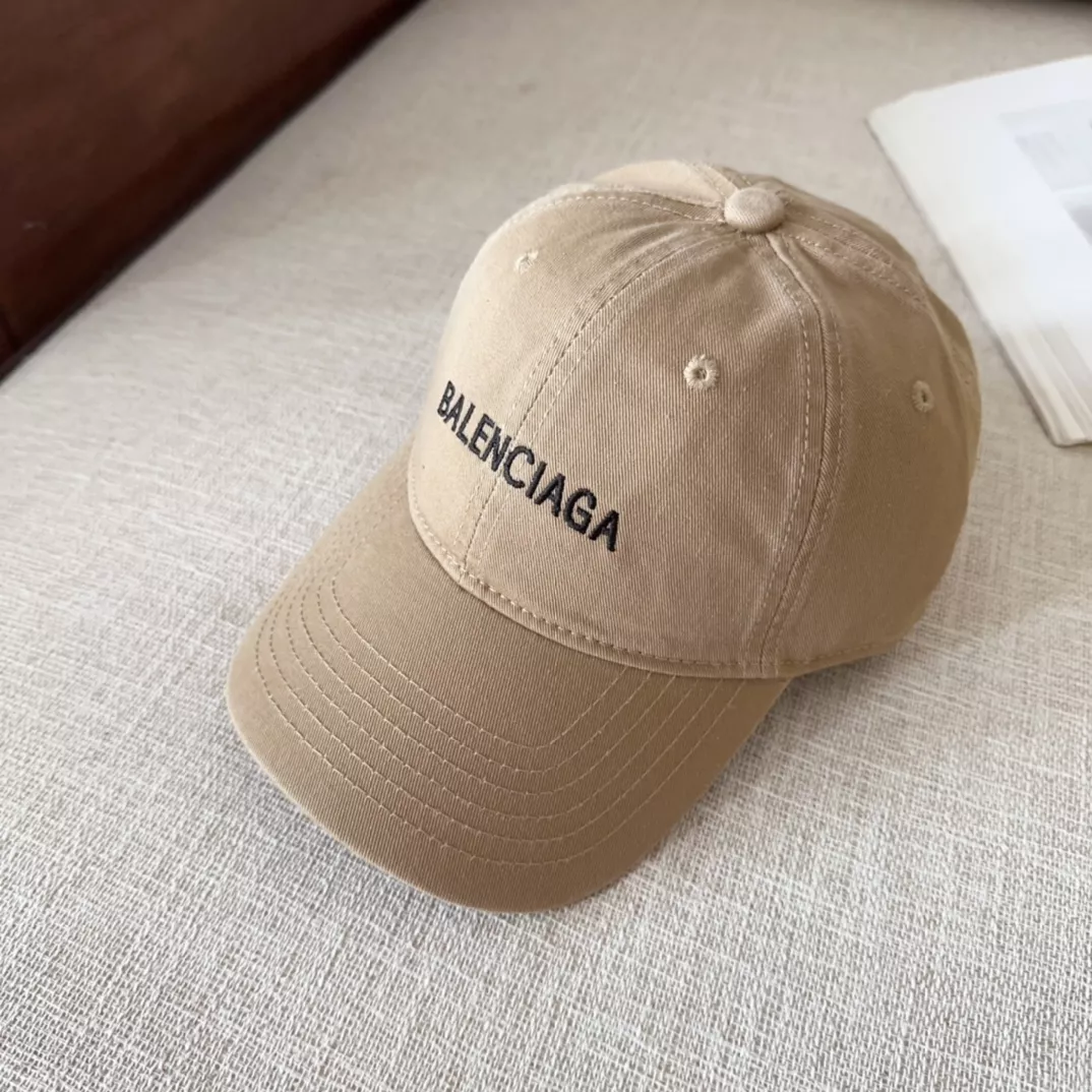 Balenciaga Caps Flexible 8256