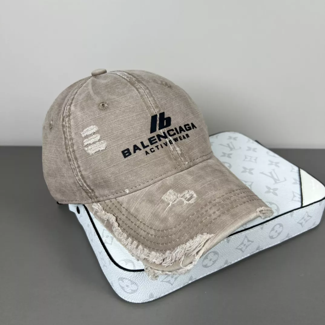 Balenciaga Caps Functional 6402