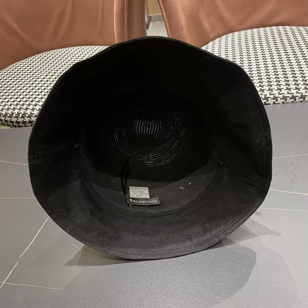 Balenciaga Caps GoAnywhere 2616