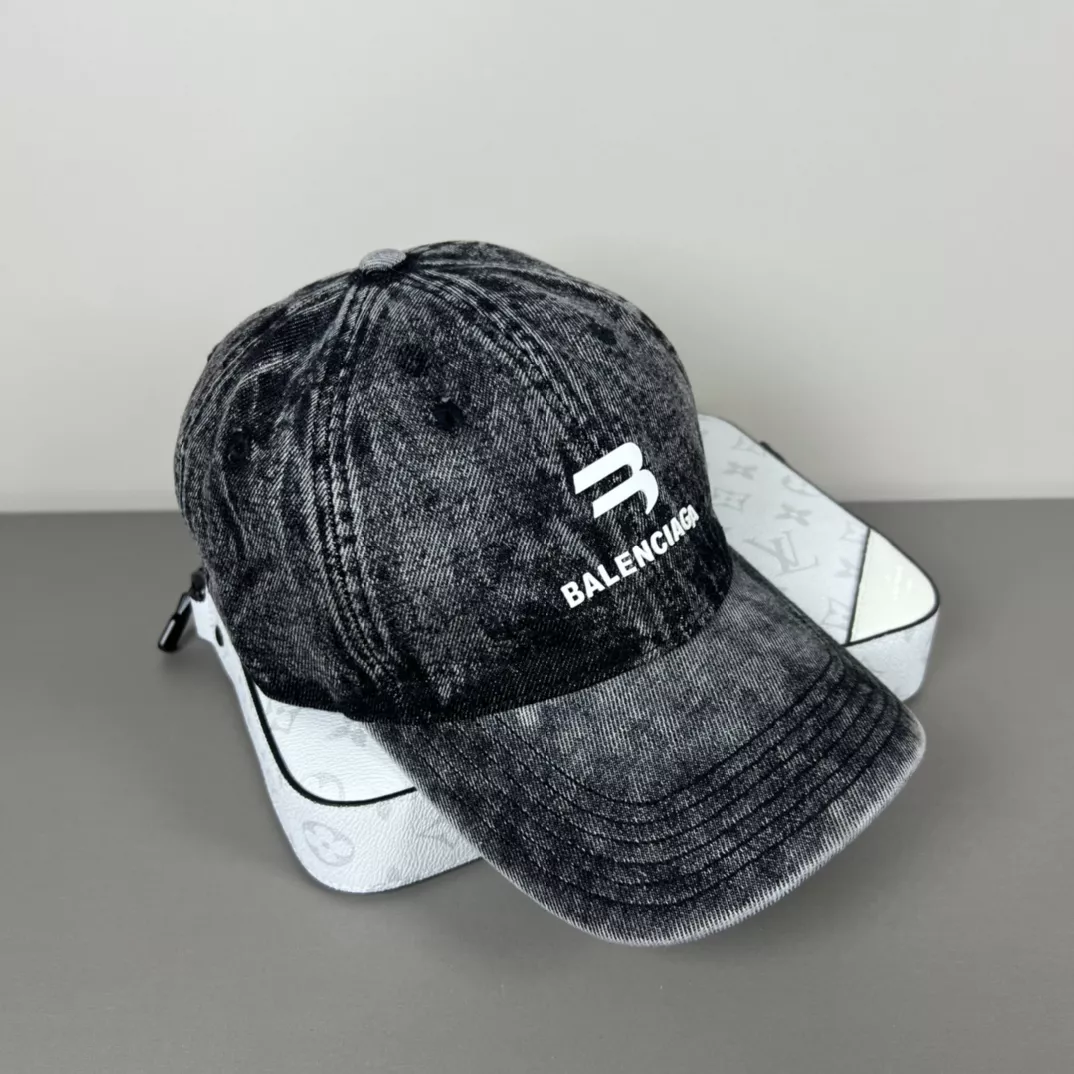 Balenciaga Caps GoAnywhere 2946