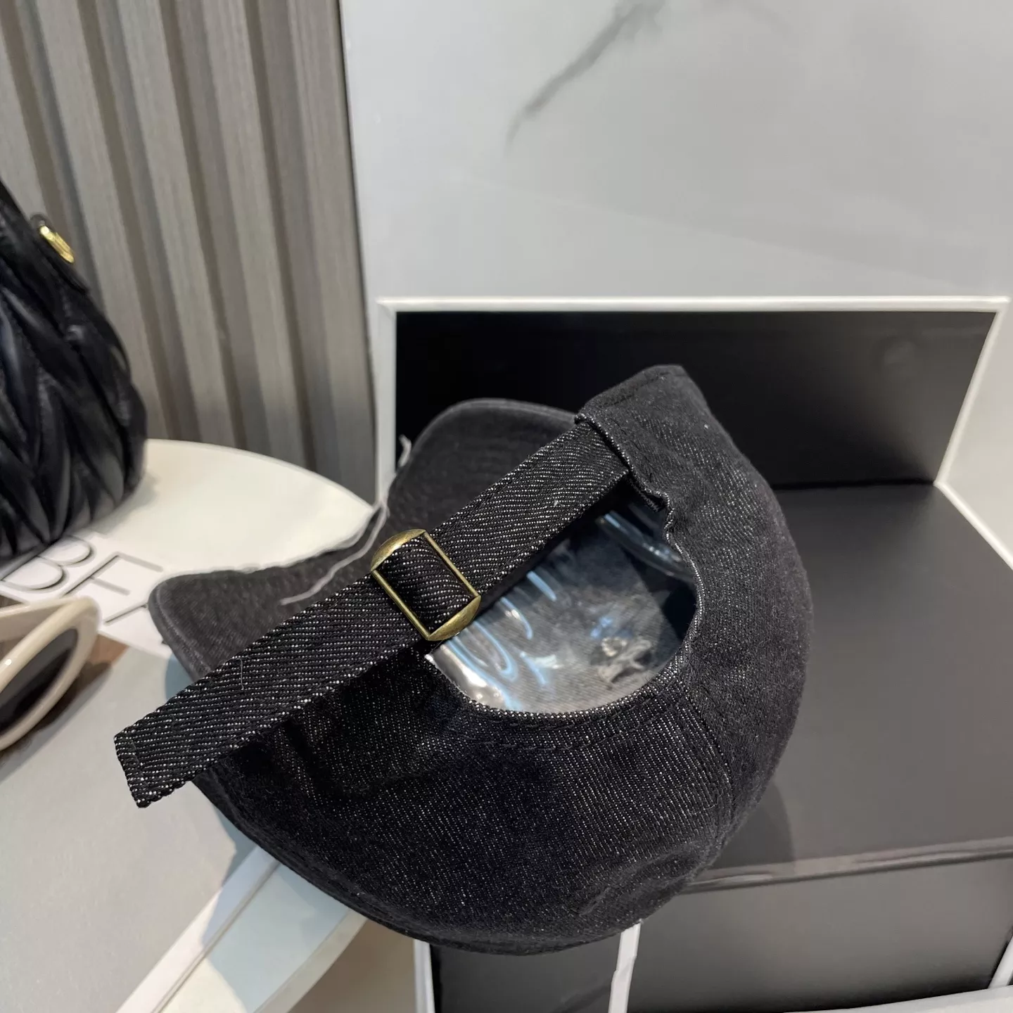 Balenciaga Caps GoAnywhere 4424
