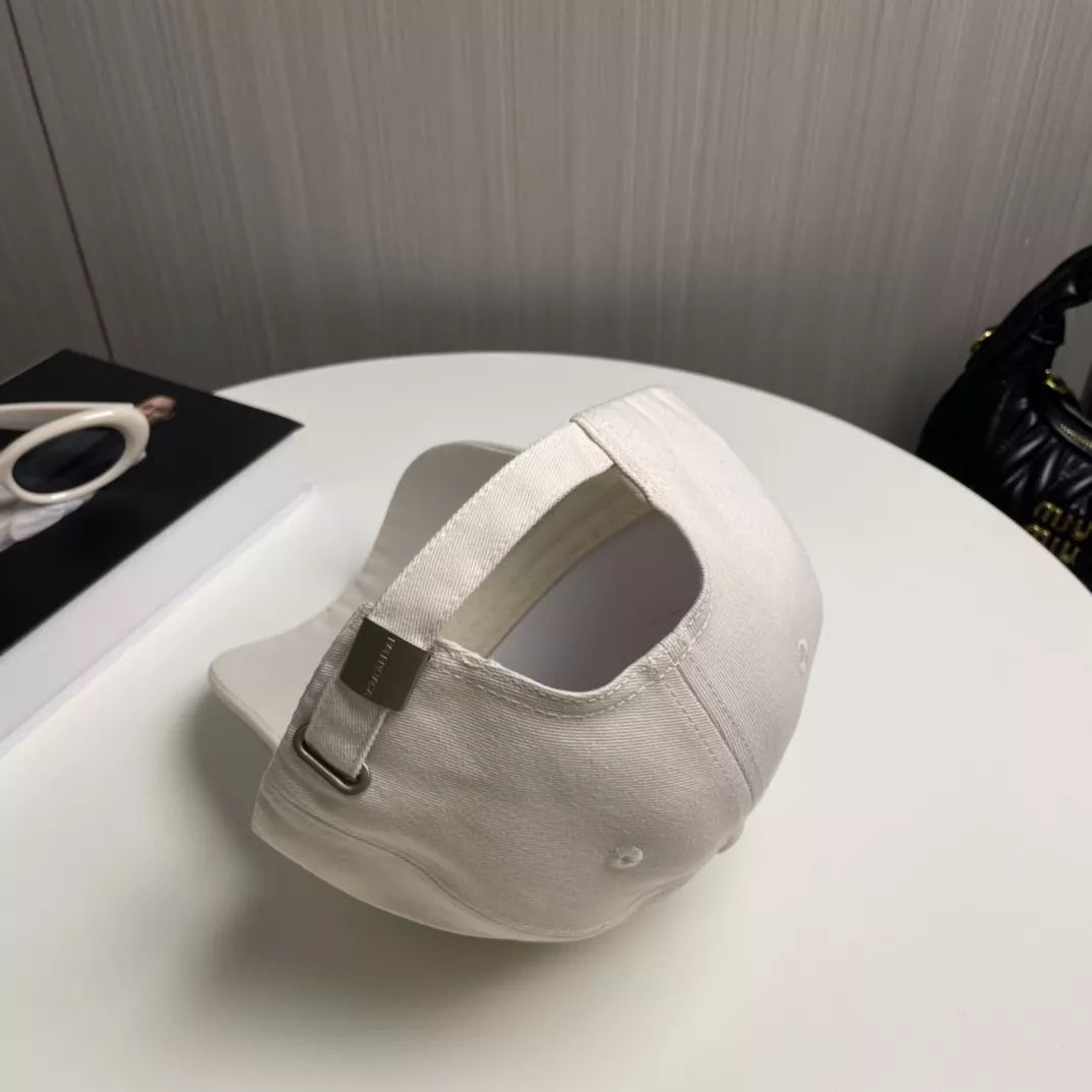 Balenciaga Caps Lightweight 1171