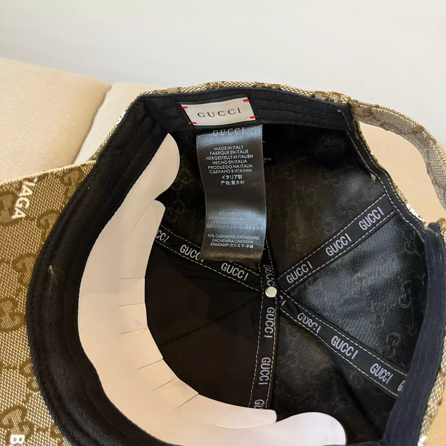 Balenciaga Caps Lightweight 628