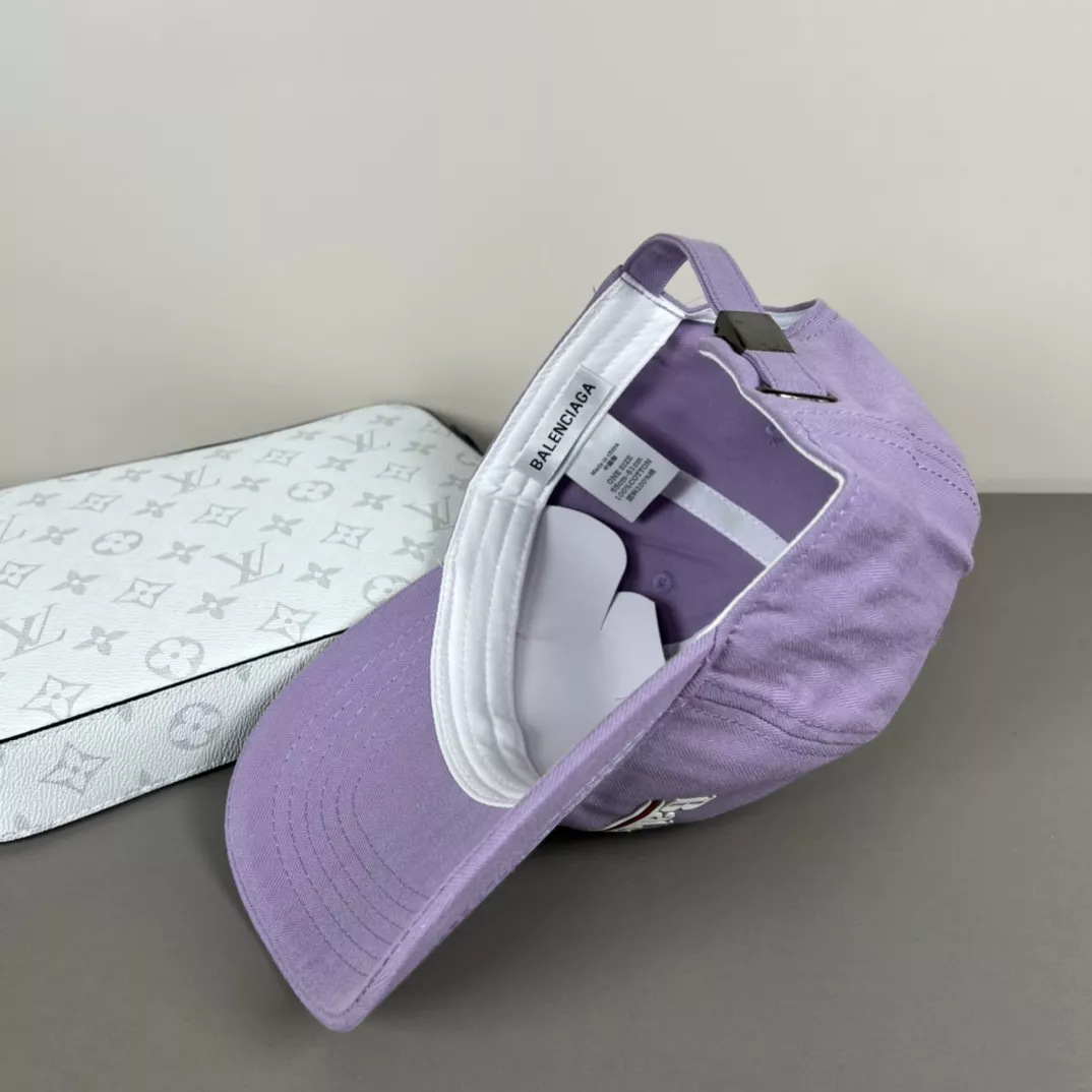 Balenciaga Caps Lightweight 8669