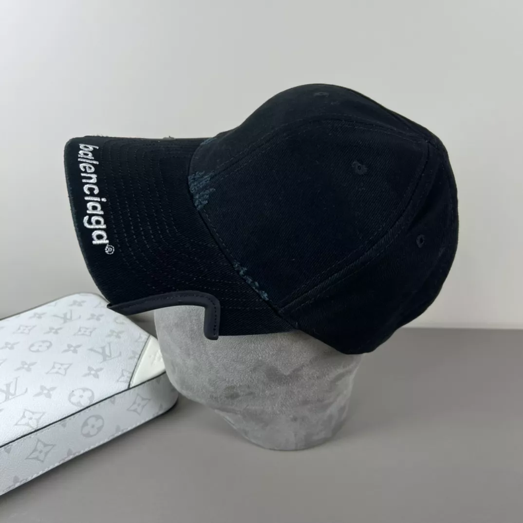 Balenciaga Caps Minimalist 2005