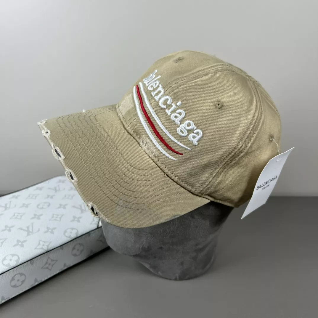 Balenciaga Caps Minimalist 7661