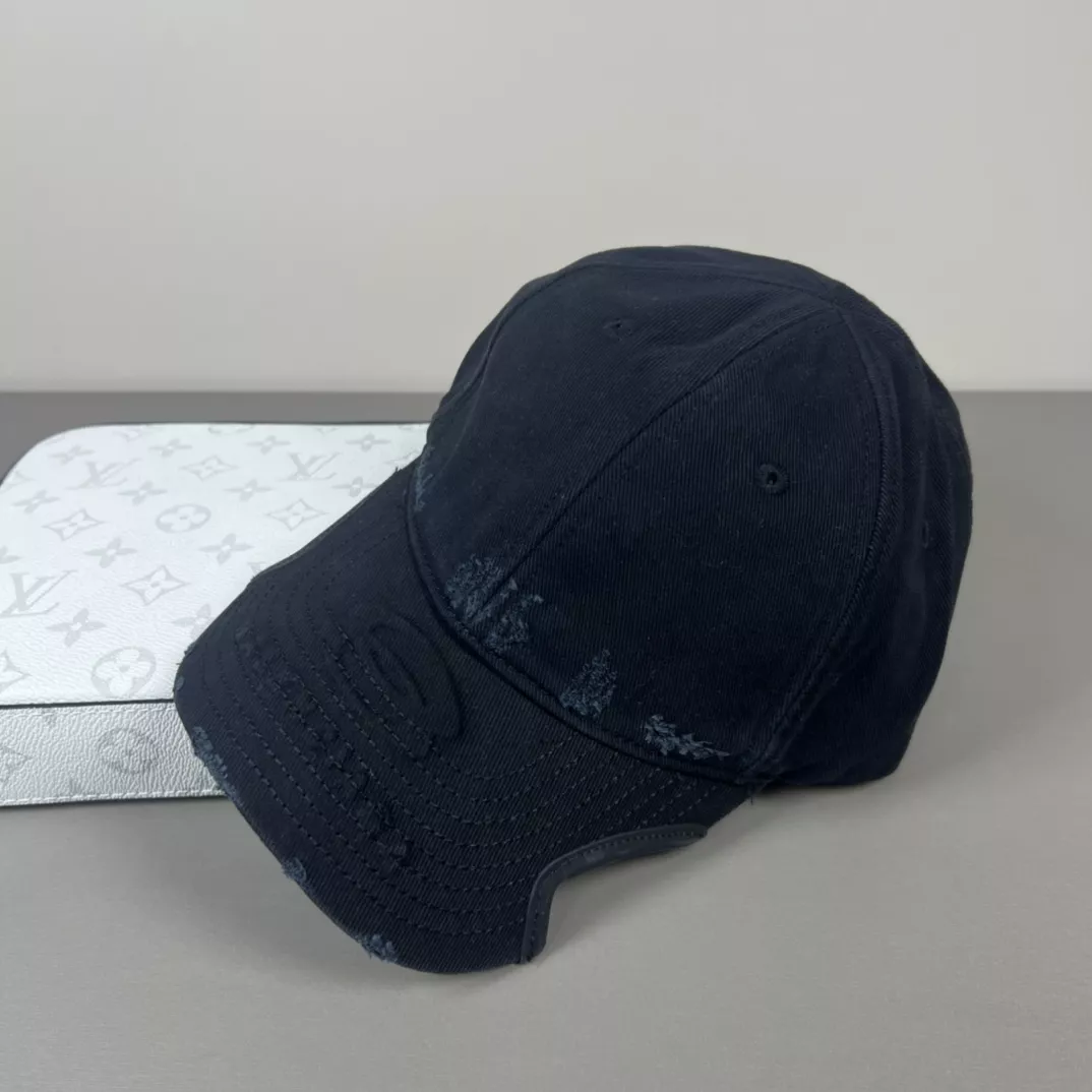 Balenciaga Caps Practical 2977