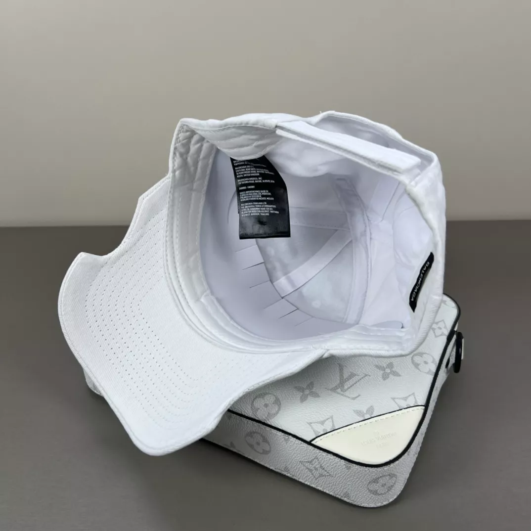 Balenciaga Caps Practical 3214
