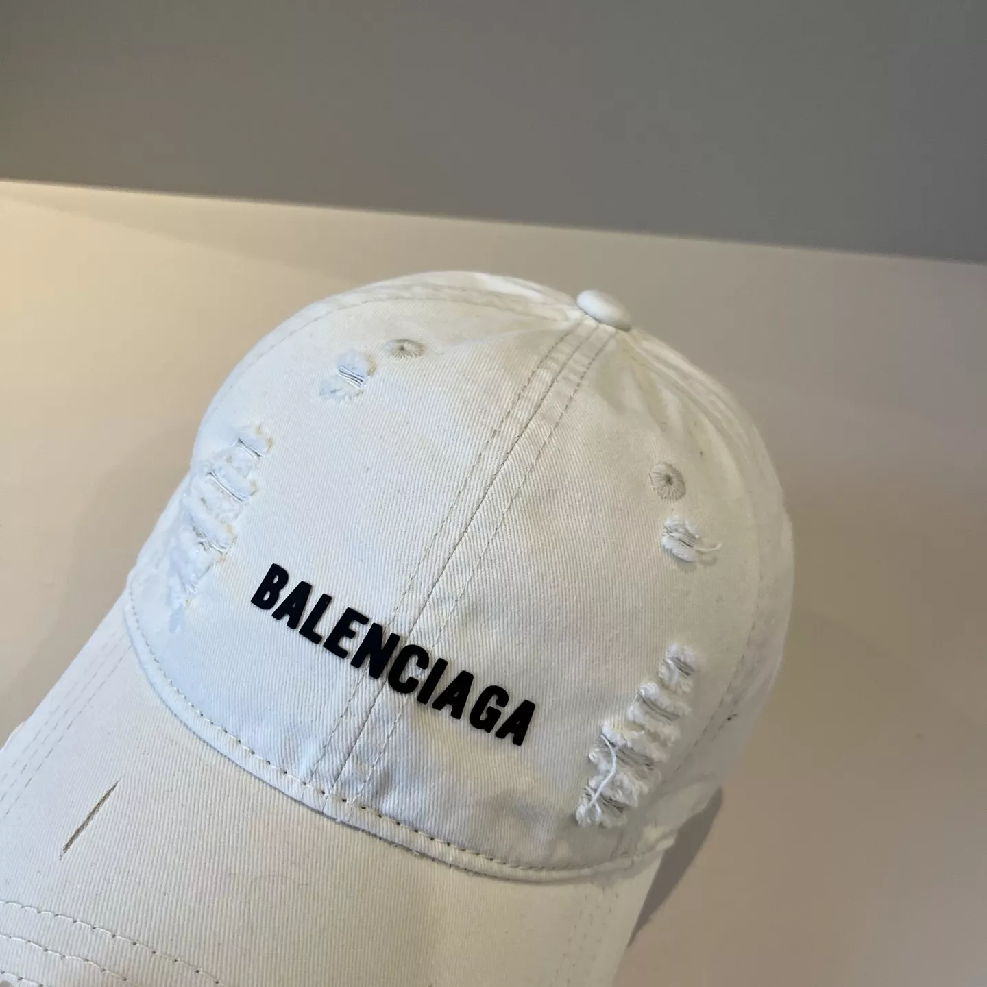 Balenciaga Caps Practical 9139