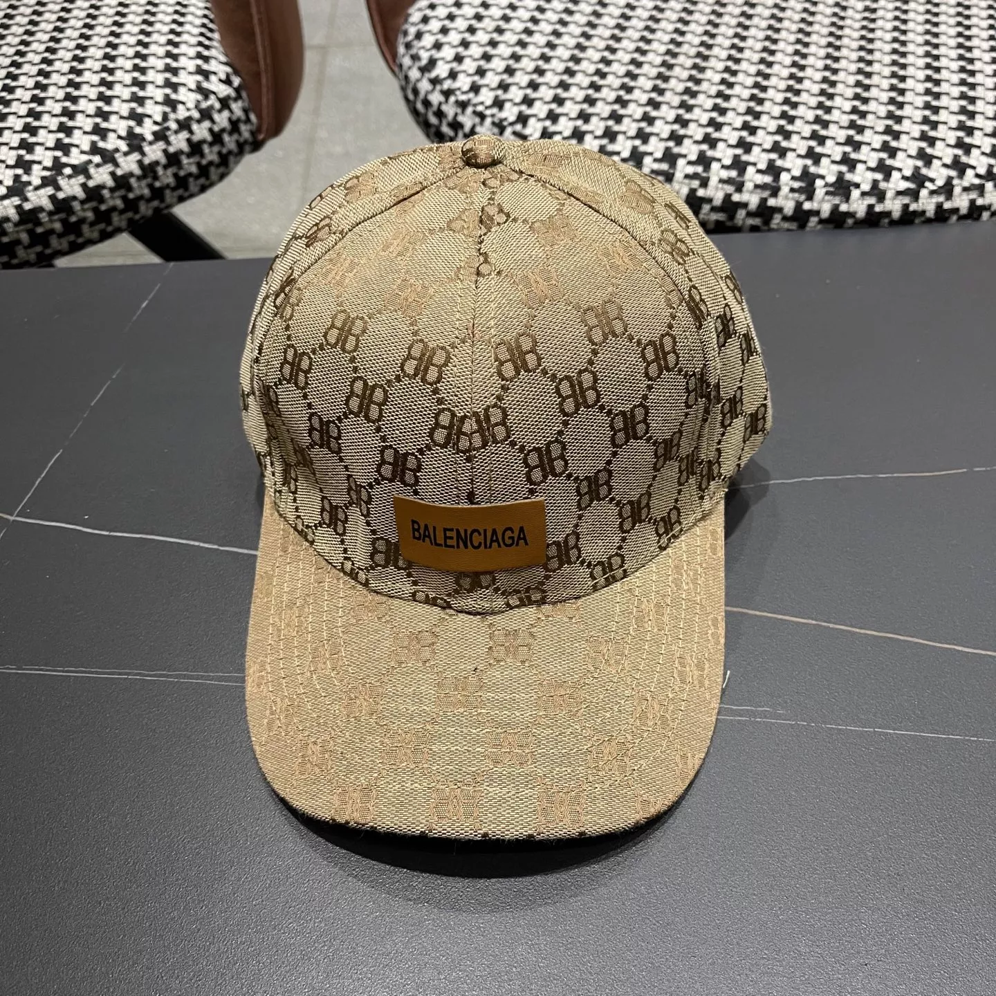 Balenciaga Caps Refined 7922