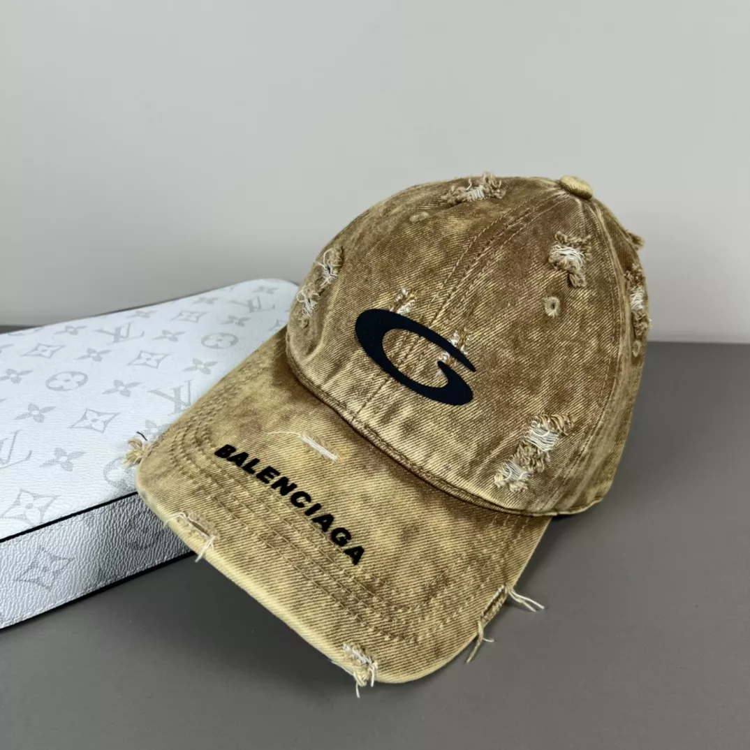 Balenciaga Caps Resilient 8214