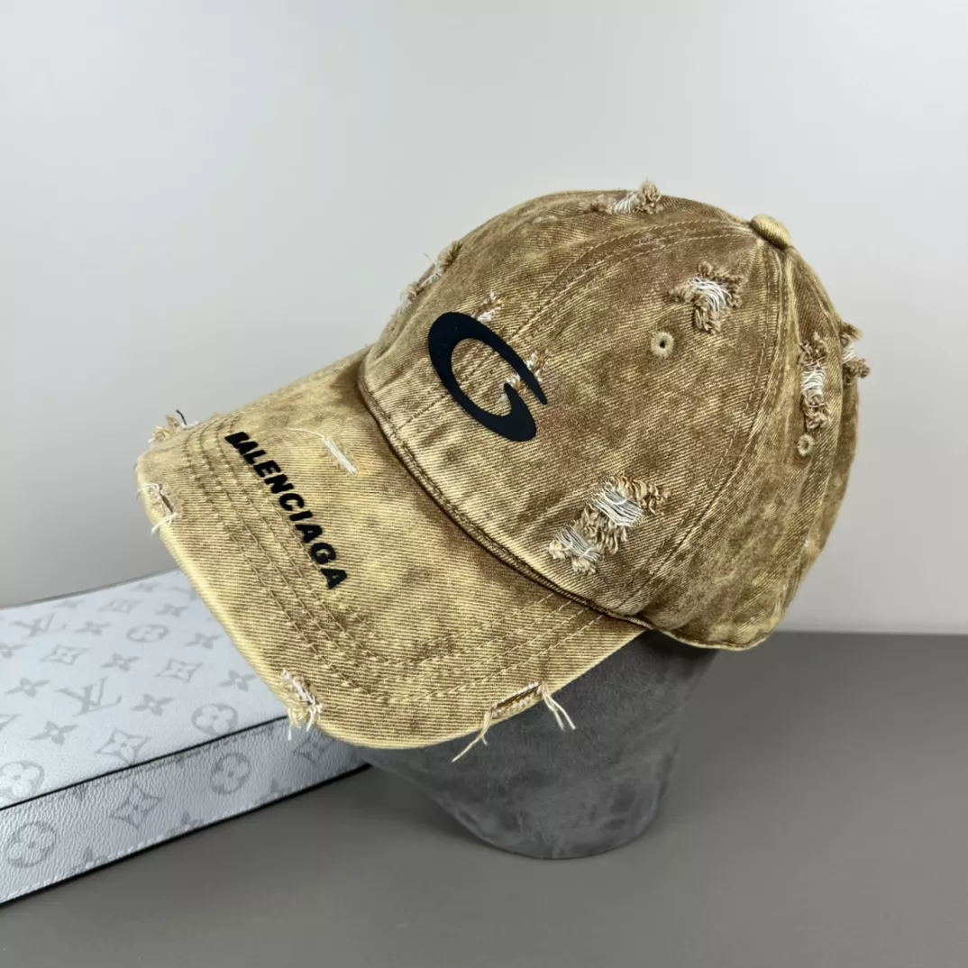 Balenciaga Caps Resilient 8214