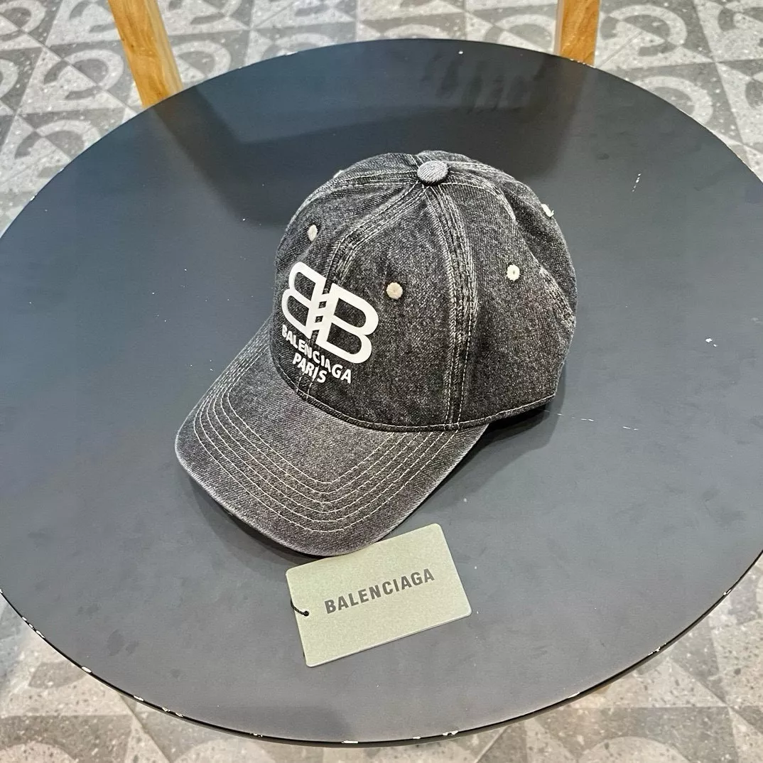 Balenciaga Caps Sophisticated 8718