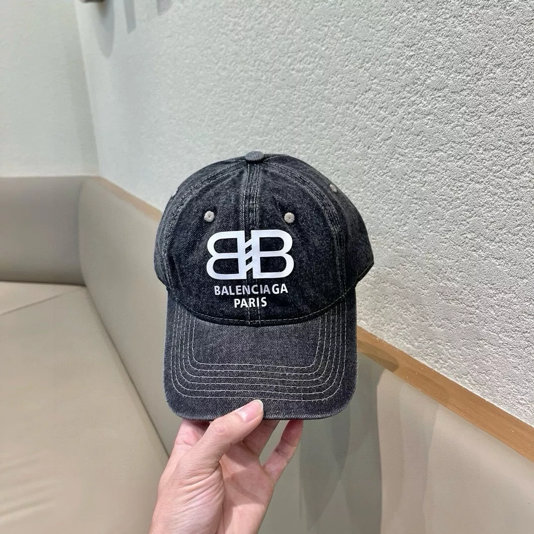 Balenciaga Caps Sophisticated 8718