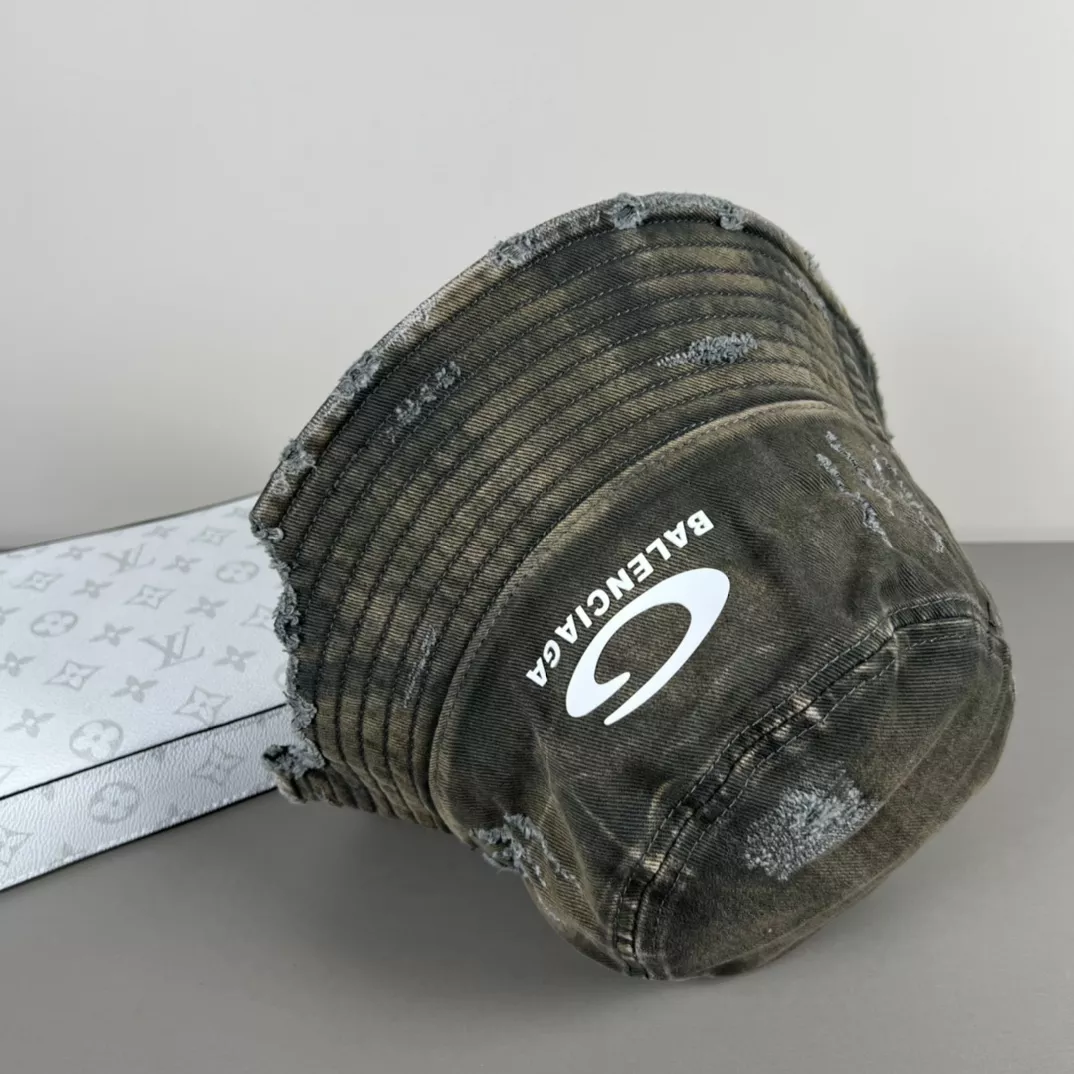 Balenciaga Caps SportInspired 3794