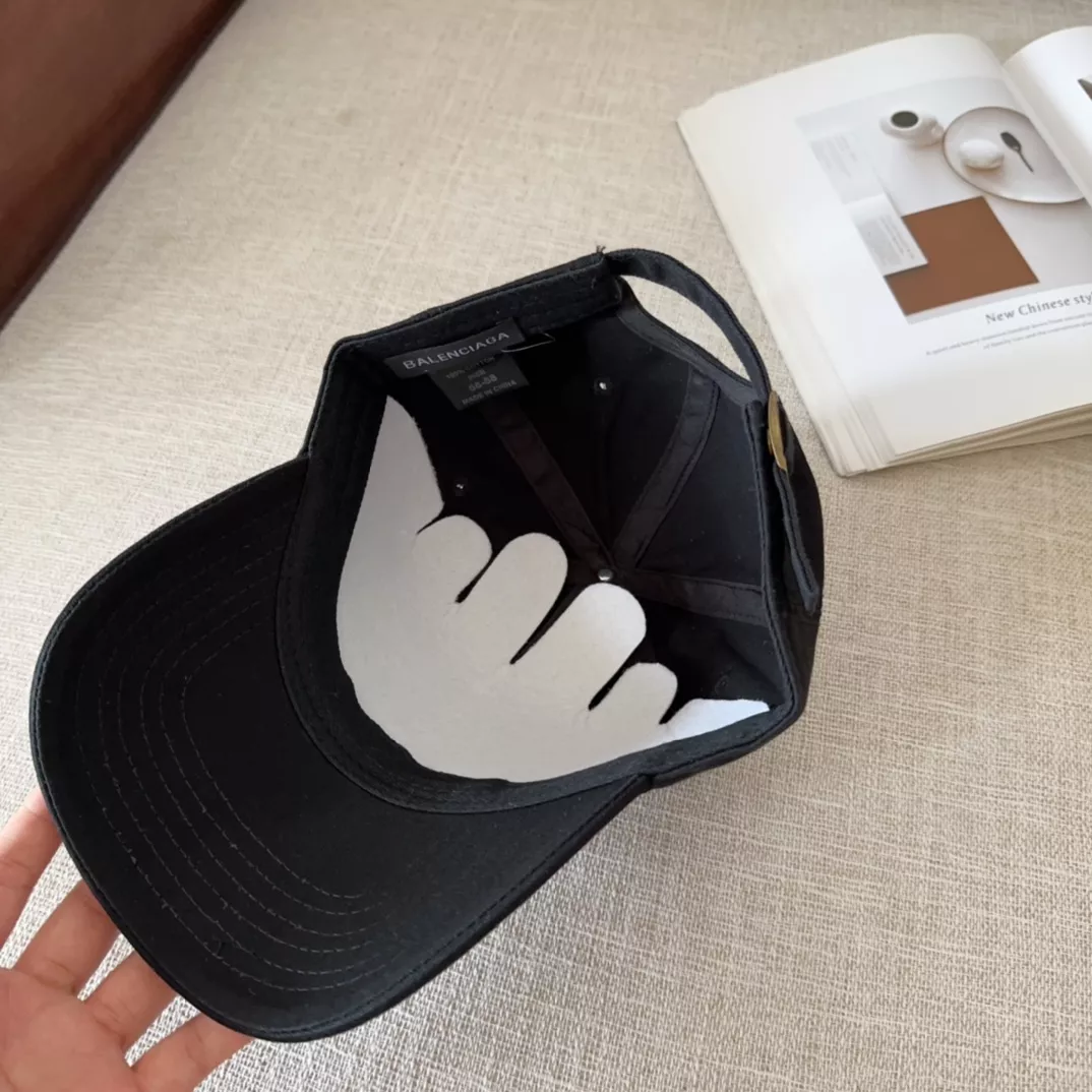 Balenciaga Caps SportInspired 5639