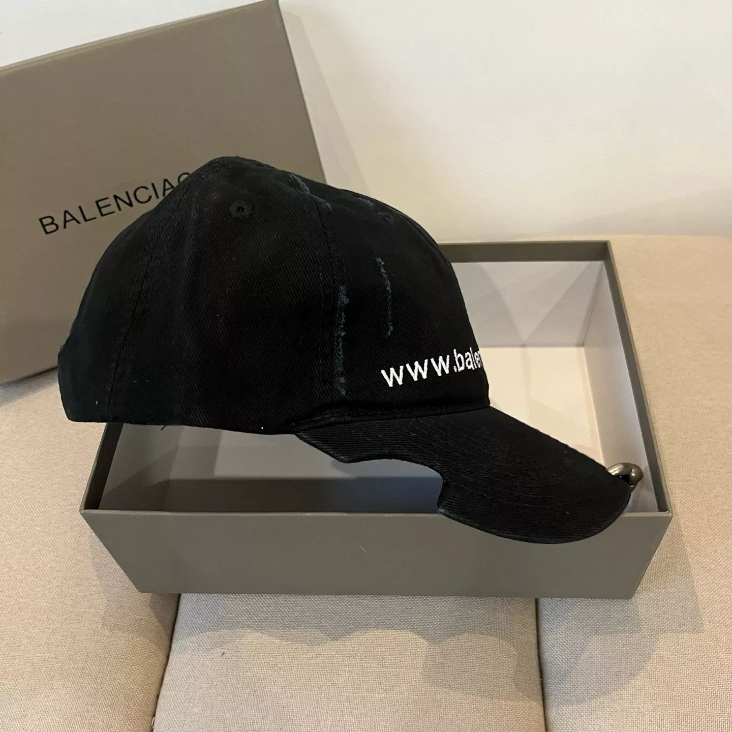Balenciaga Caps Stylish 2000