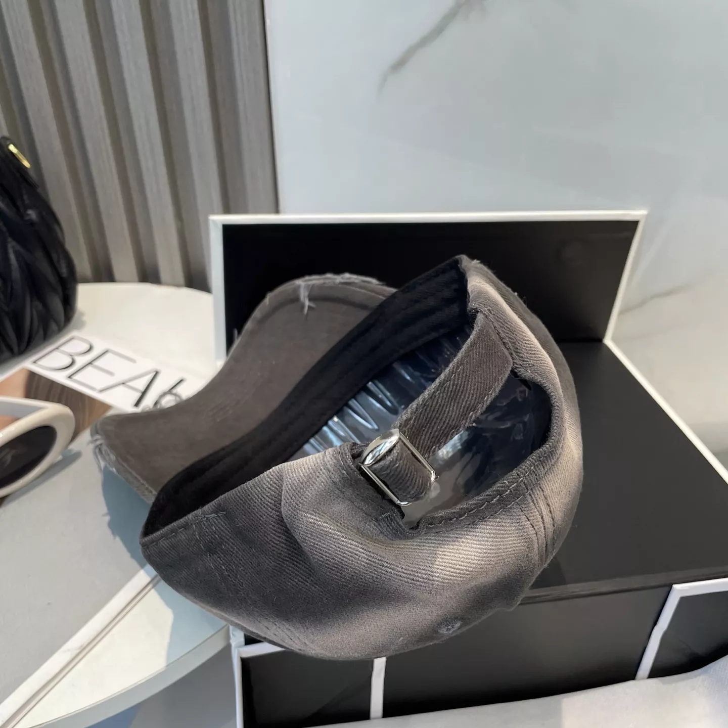 Balenciaga Caps Stylish 276